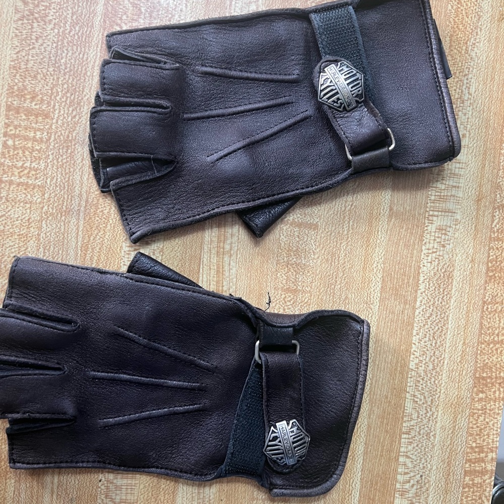 Women’s Vintage Fingerless Harley Davidson Gloves